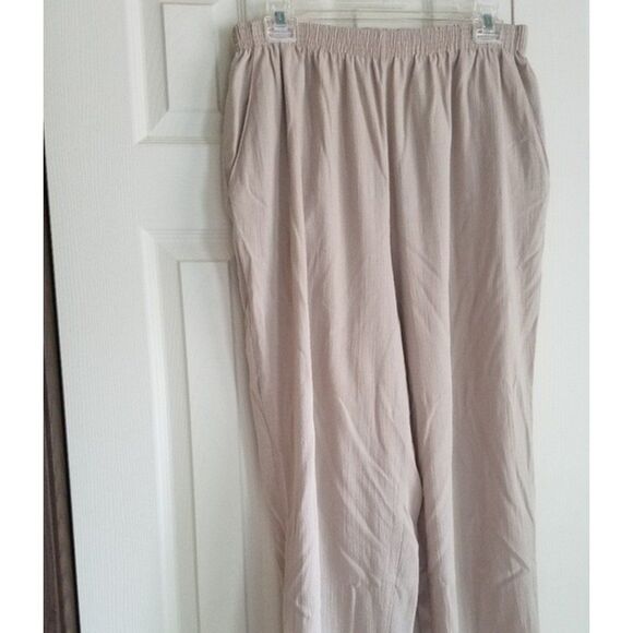 Briggs New York Tan Slacks Size Medium - Picture 4 of 5